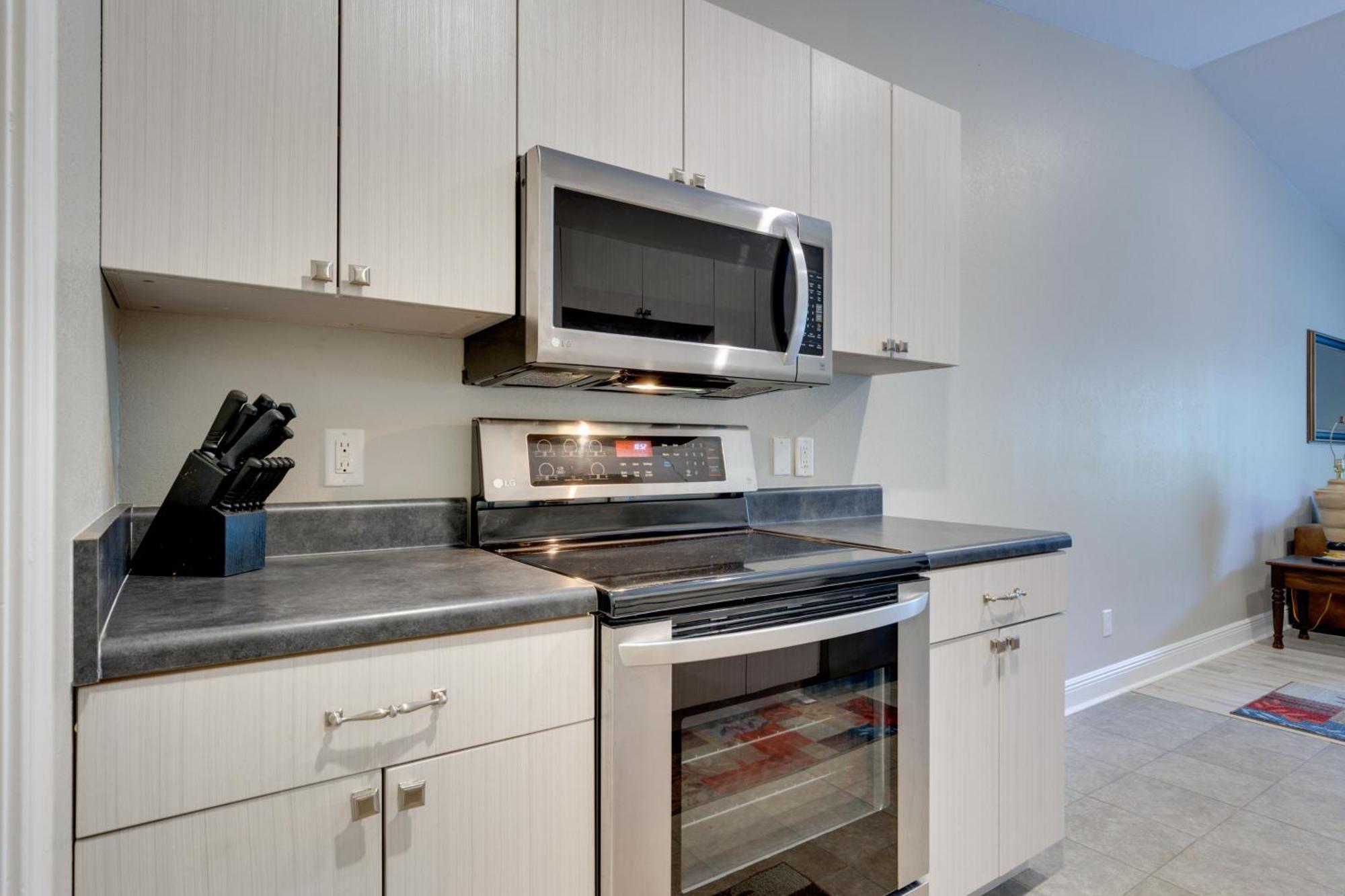 Dog-Friendly Pensacola Duplex About 7 Mi To Downtown Appartement Buitenkant foto